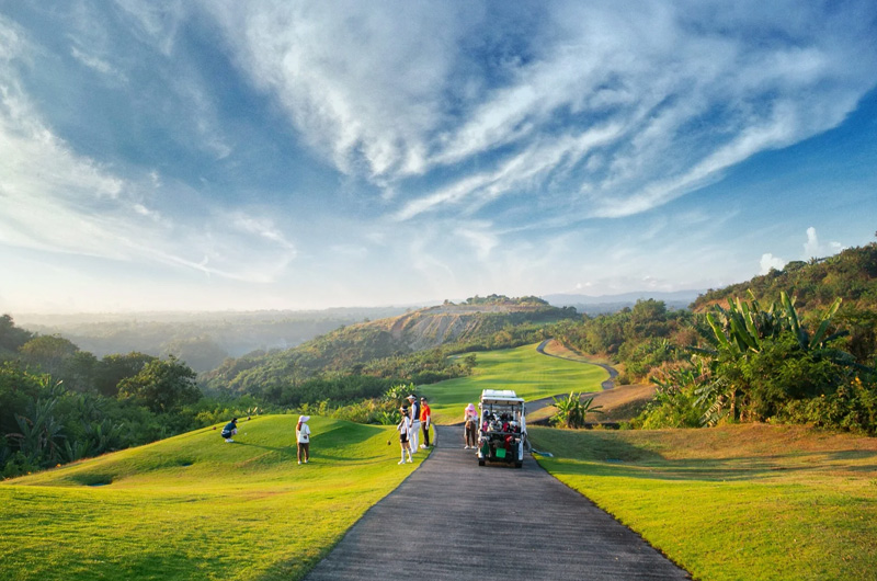 D'HEIGHTS COUNTRY CLUB