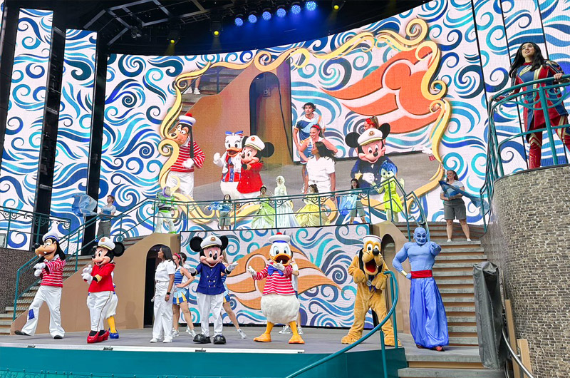 船上將舉辦各式各樣精彩的表演活動