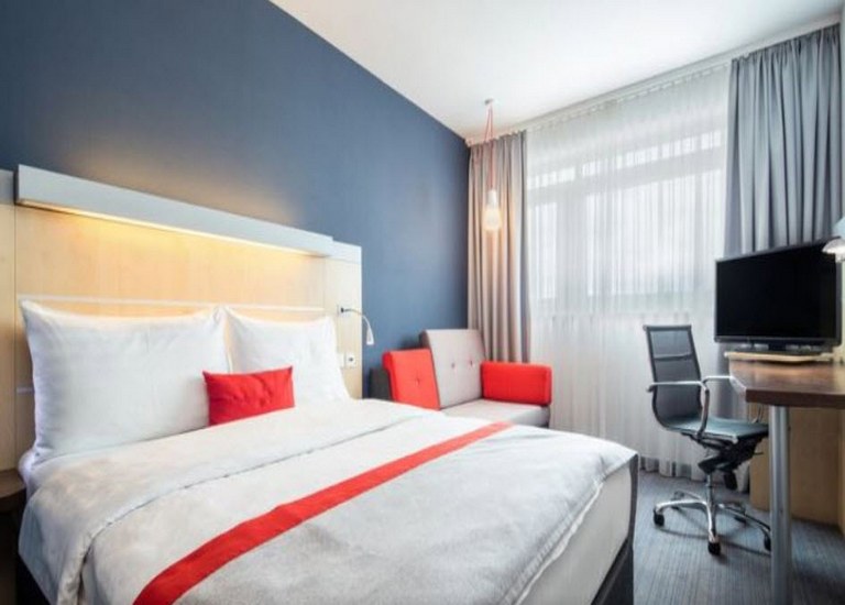 HOLIDAY INN EXPRESS MUNICH - MESSE