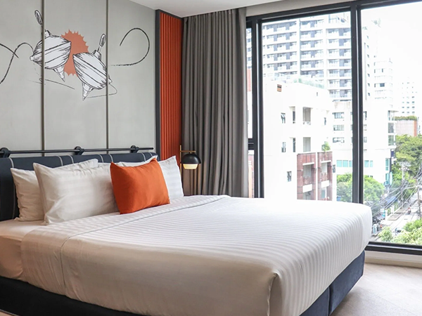 THE QUART RUAMRUDEE BY UHG