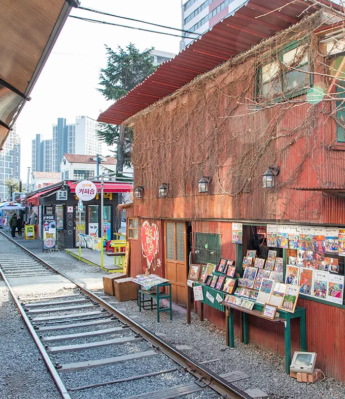 京岩洞鐵道村 京岩洞鐵道村
