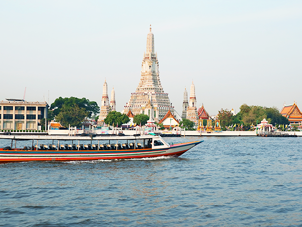 湄南河隨上隨下遊輪