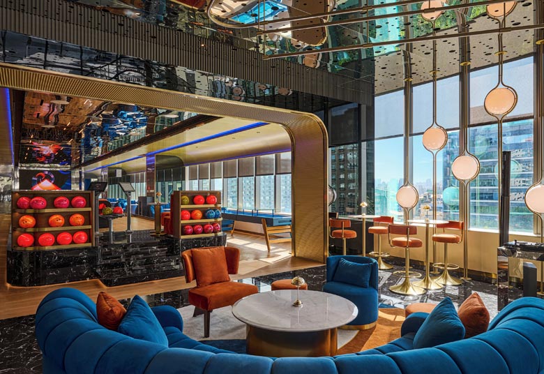 台中洲際》屋馬燒肉套餐.鹿港導讀電車.文青第六市場.懷舊宮原眼科2日