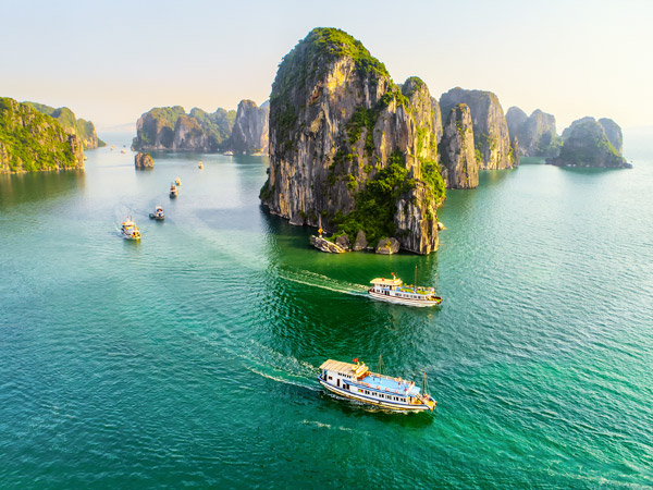 山水雙龍灣.國賓⼆號船.纜車摩天輪.河內五星飯店5日