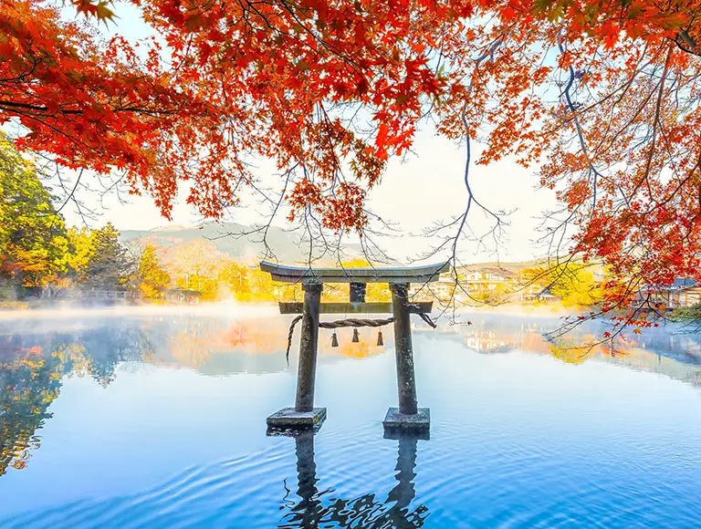 金鱗湖