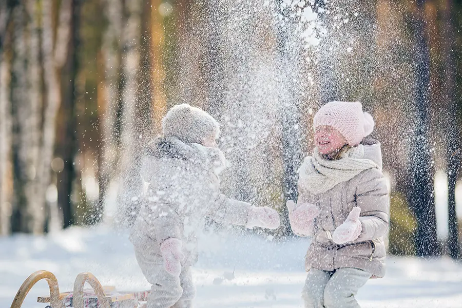 打雪仗
