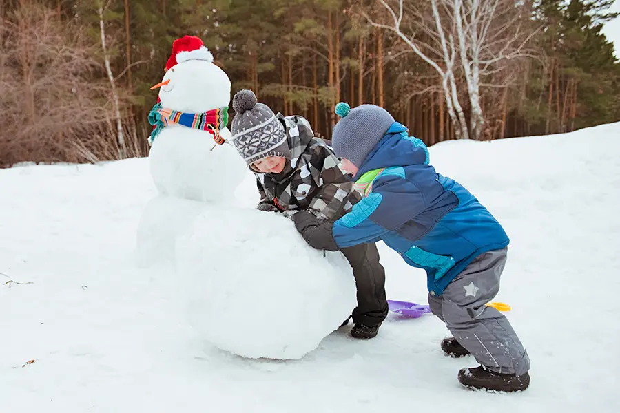 堆雪人樂趣