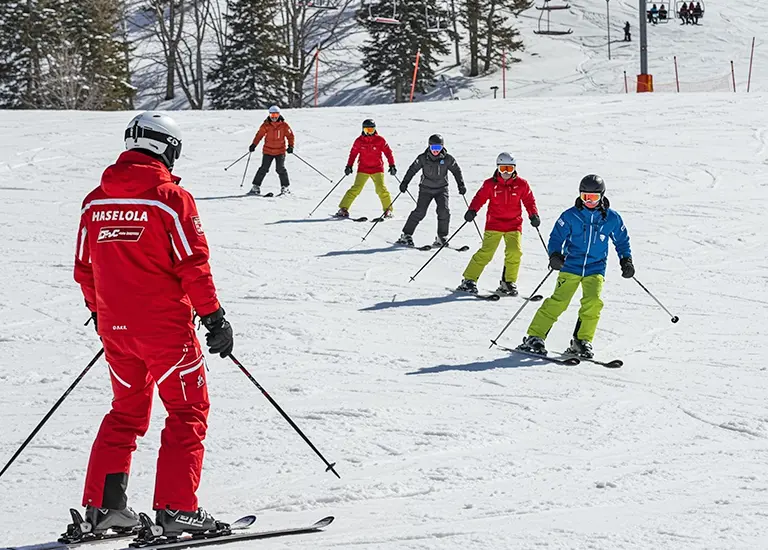 韓雪紛飛大樂透》樂天世界.滑雪採草莓.首爾最美燈節.兩晚五星飯店5日