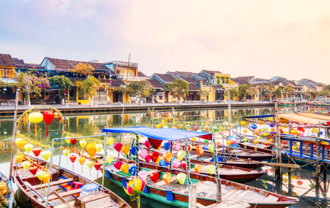 花好越圓.買一送一》中越跟團半自助.迦南島竹桶船.會安燈籠古鎮.兩晚五星酒店5日