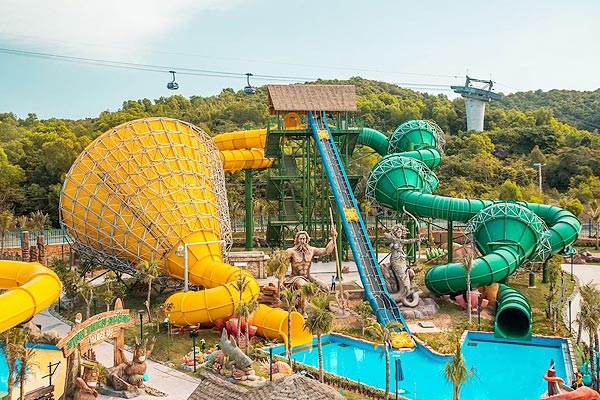 太陽世界門票＋跨海來回纜車＋Aquatopia水上樂園＋親吻橋門票