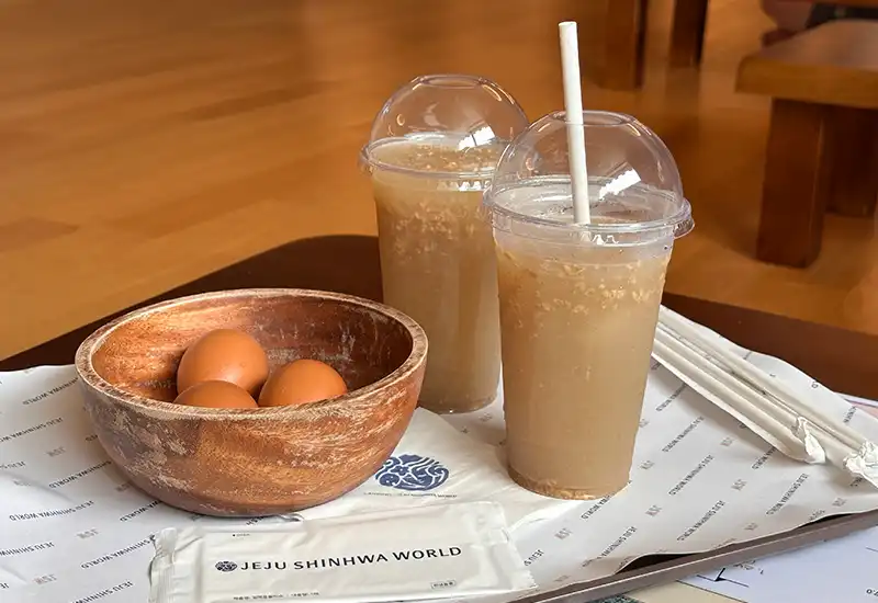 汗蒸幕美食區